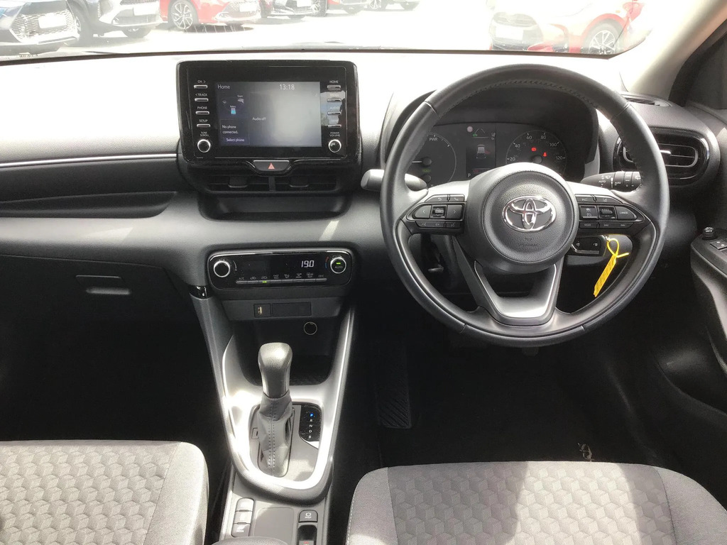 Toyota Yaris 1.5 Hybrid Icon NA72OXE  #6
