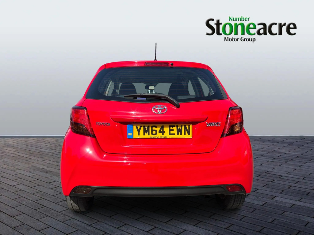 Toyota Yaris 1.33 Vvt-i Icon YM64EWN Red #4