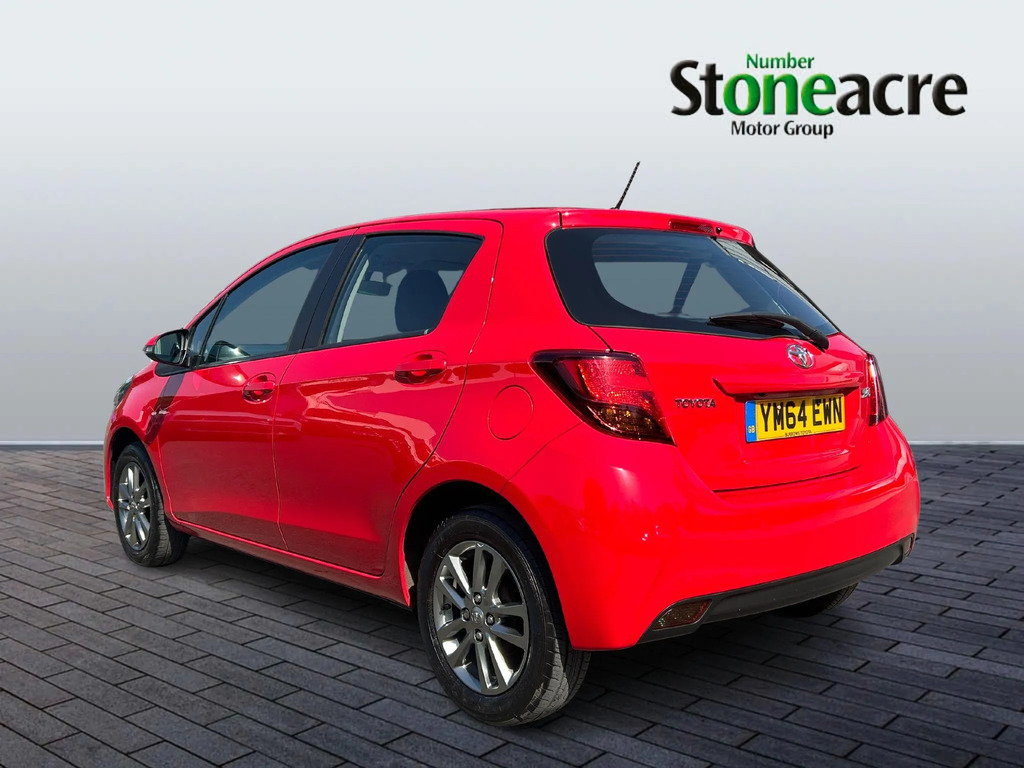 Toyota Yaris 1.33 Vvt-i Icon YM64EWN Red #5