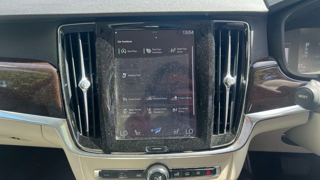 Volvo S90 Saloon Black #27