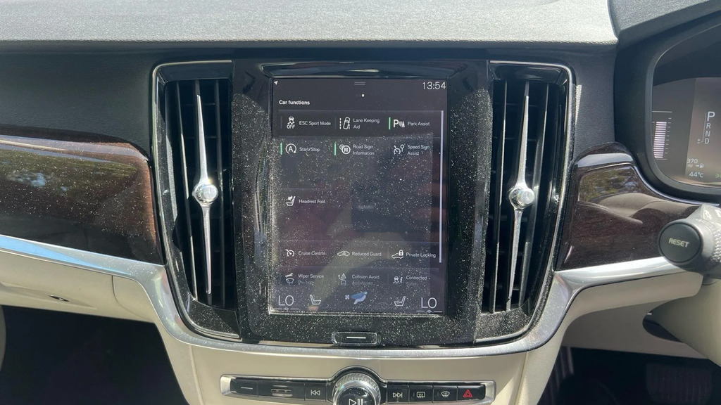 Volvo S90 Saloon Black #24