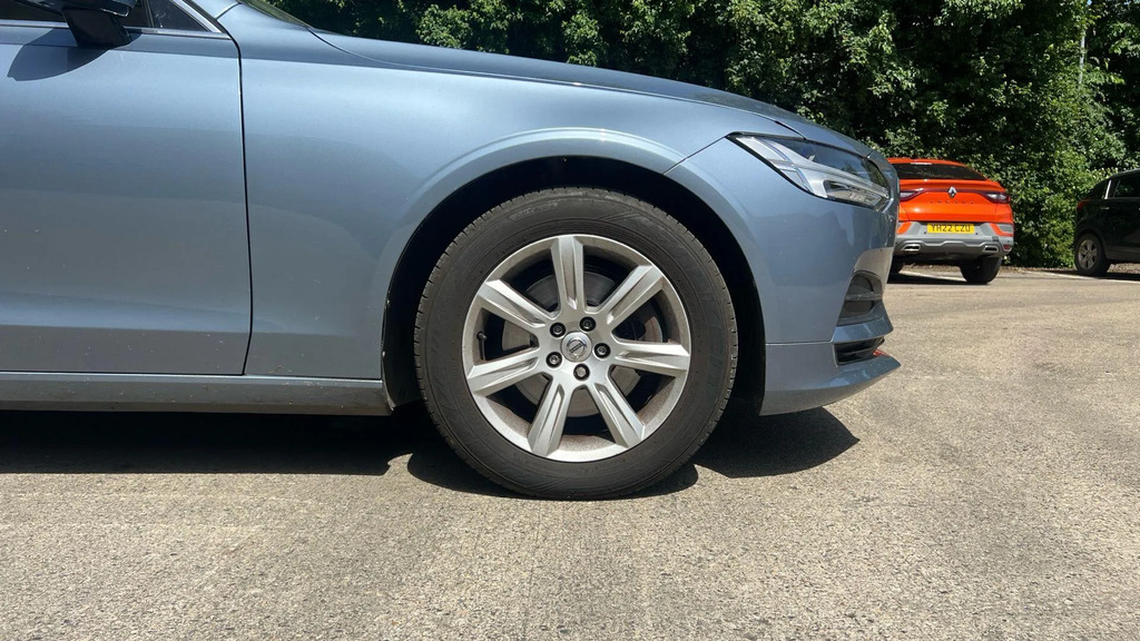 Volvo S90 Saloon Black #22