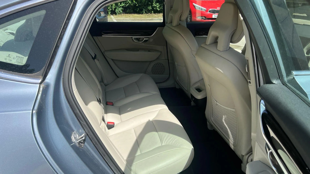 Volvo S90 Saloon Black #11