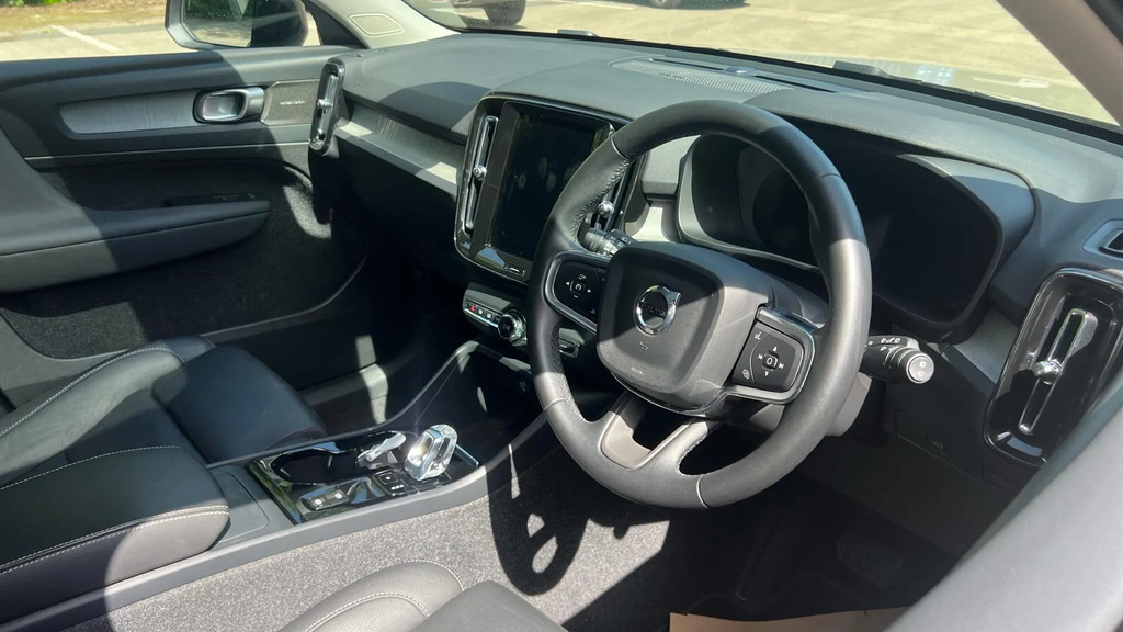 Volvo XC40 2.0 B4 Mhev Ultra Dark Dct Euro 6 Ss RV74FYP #4