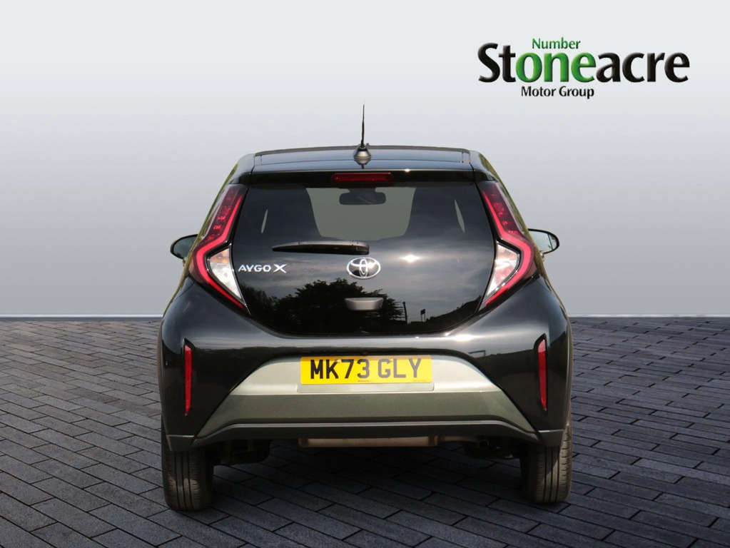 Toyota Aygo X 1.0 Vvt-i Edge MK73GLY #4