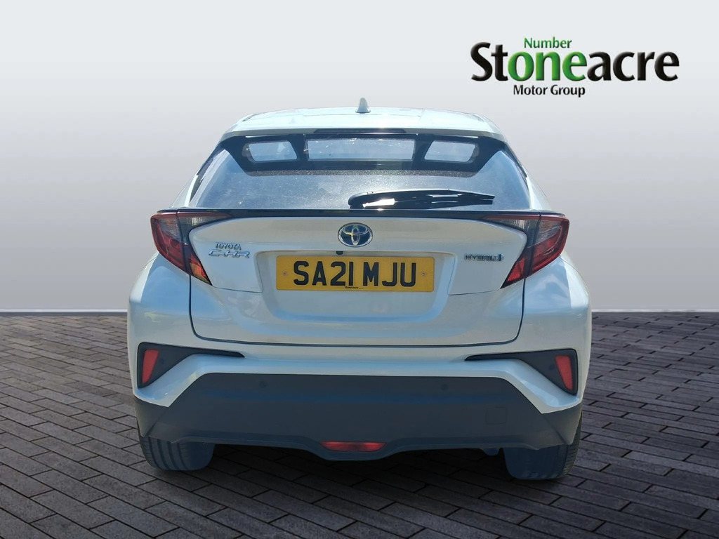 Toyota C-Hr 1.8 Hybrid Design SA21MJU White #4