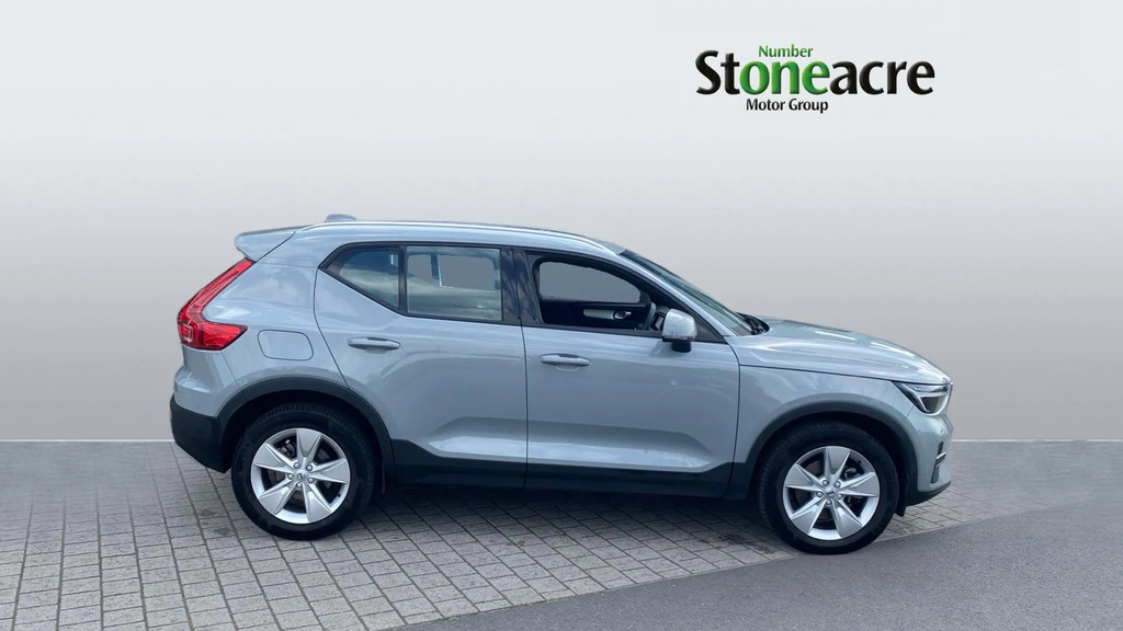 Volvo XC40 Core B3 163 Hp YM25OSR  #3