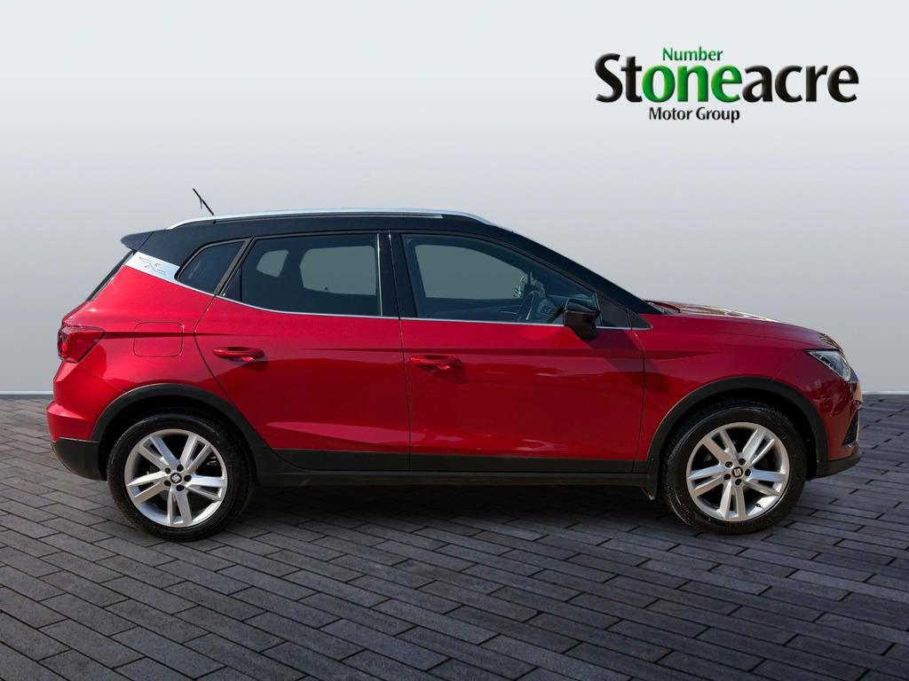 Seat Arona 1.0 Tsi 115 Fr Ez WL19UZW Red #2