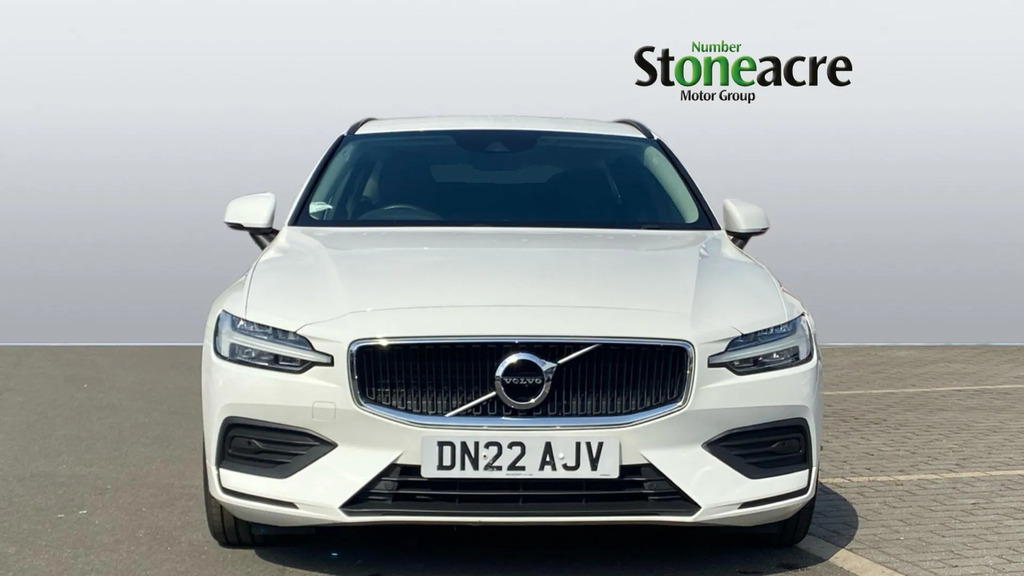 Volvo V60 2.0 B3p Momentum DN22AJV  #2