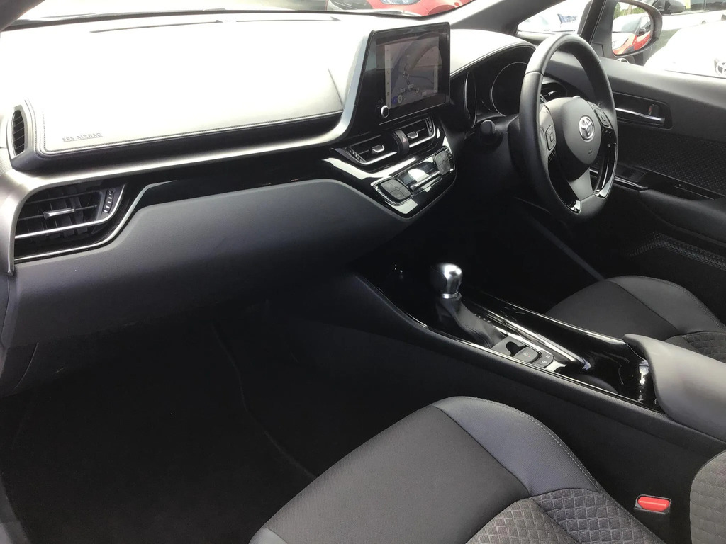 Toyota C-Hr 1.8 Hybrid Design NA23JFG #5