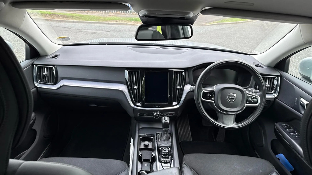 Volvo V60 2.0 D4 Momentum Euro 6 Ss #5