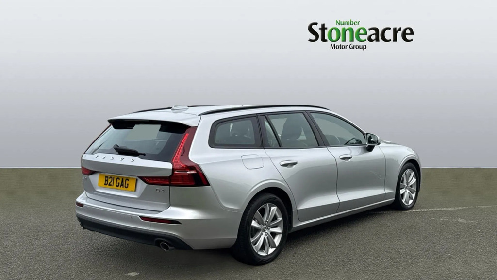 Volvo V60 2.0 D4 Momentum Euro 6 Ss #2