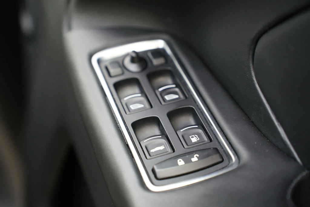 Aston Martin Vanquish V12 Black #11