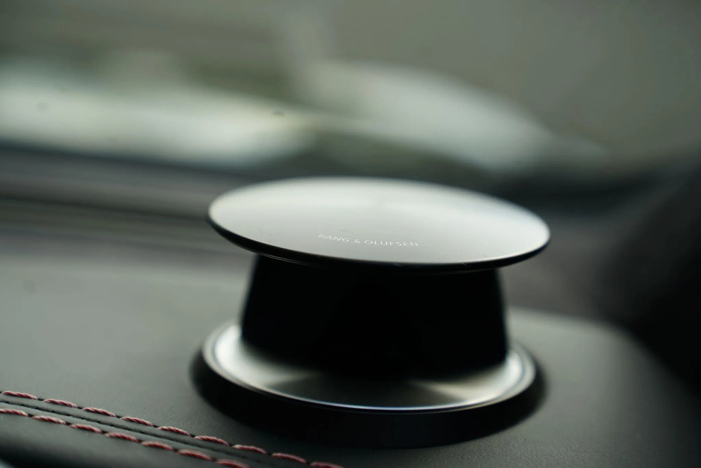 Aston Martin Vanquish V12 Black #9