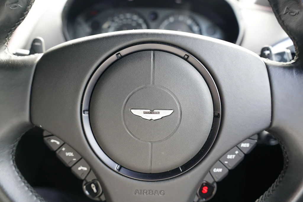 Aston Martin Vanquish V12 Black #26