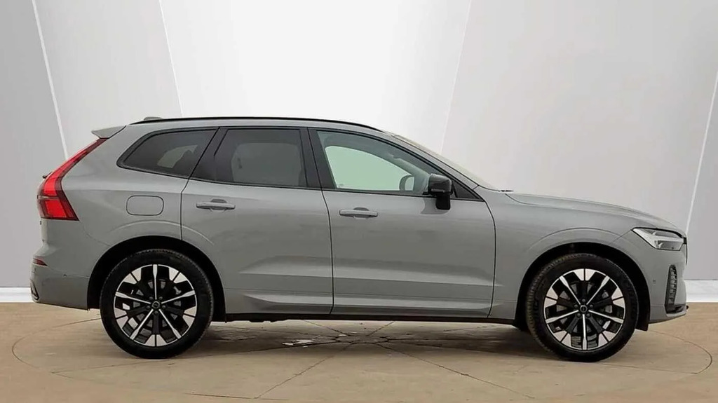 Volvo XC60 2.0 B5 Mhev Plus Pro Awd Euro 6 Ss RF25AYK #2