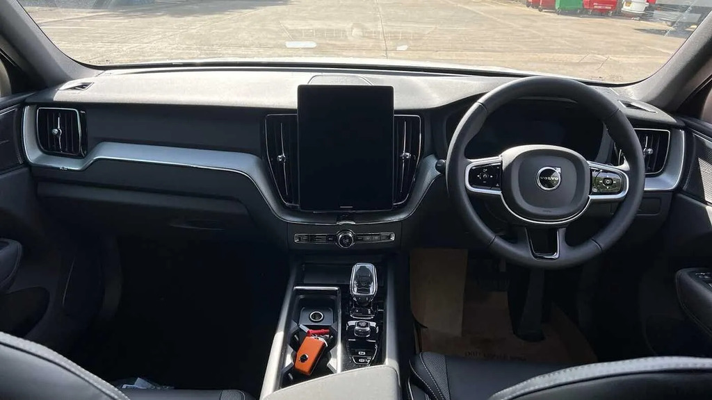 Volvo XC60 2.0 B5 Mhev Plus Black Edition Awd Euro 6 S ND26LNH  #5