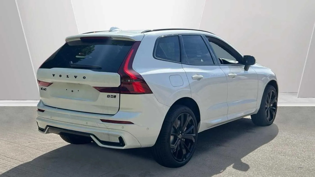 Volvo XC60 2.0 B5 Mhev Plus Black Edition Awd Euro 6 S ND26LNH  #2