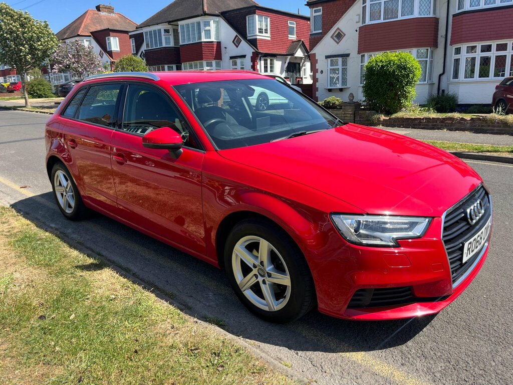 Audi A3 1.5 Tfsi Cod 35 Se Technik Sportback Euro 6 Ss RO68OWH Red #3