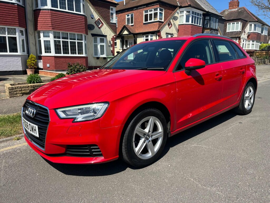 Audi A3 1.5 Tfsi Cod 35 Se Technik Sportback Euro 6 Ss Red