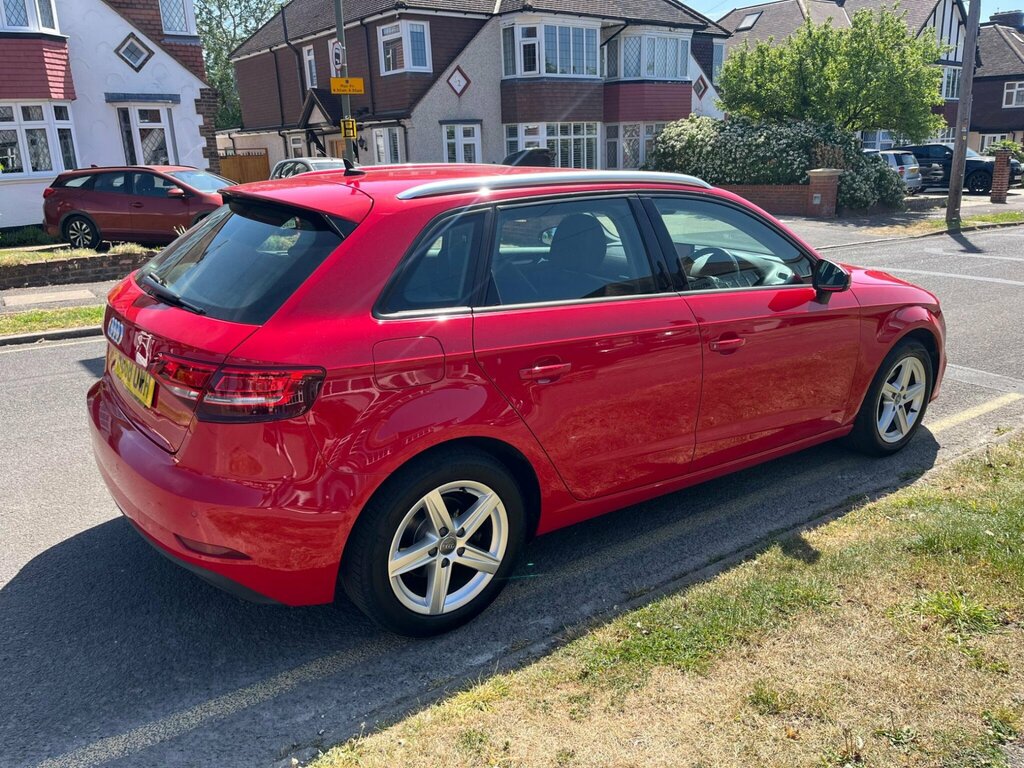 Audi A3 1.5 Tfsi Cod 35 Se Technik Sportback Euro 6 Ss RO68OWH Red #4