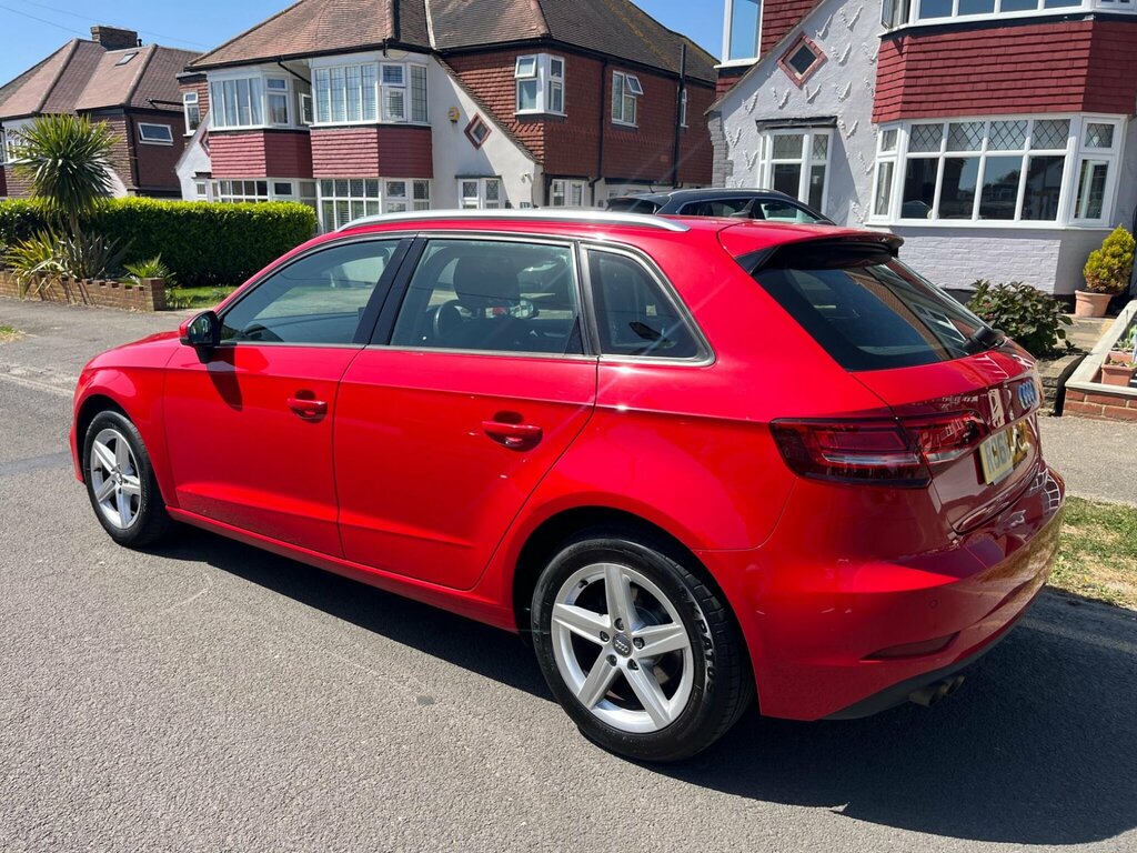 Audi A3 1.5 Tfsi Cod 35 Se Technik Sportback Euro 6 Ss RO68OWH Red #2
