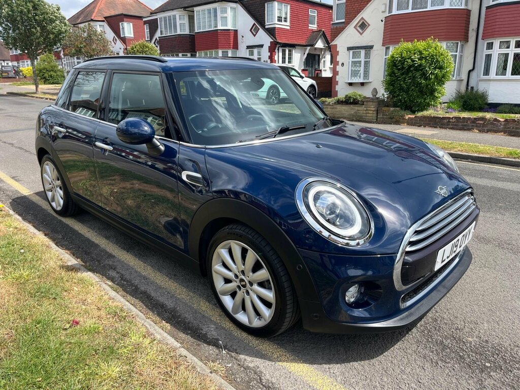 Mini Hatch 1.5 Cooper Classic Euro 6 Ss LJ19OYY Blue #3