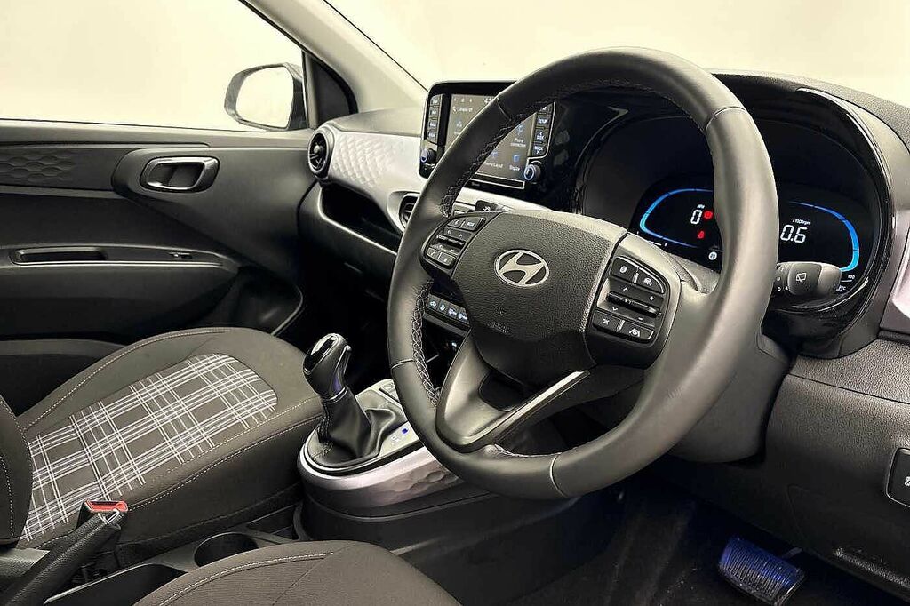 Hyundai I10 1.2 79 Premium Nav EN25TLZ Black #6
