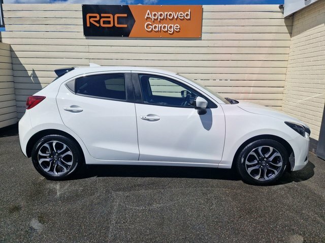 Mazda 2 1.5 Skyactiv-g Sport Nav Hatchback Man DL18YLF White #4