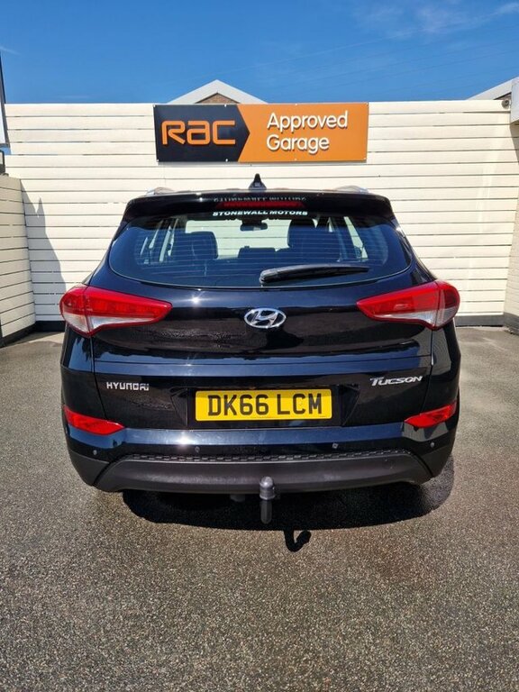 Hyundai Tucson 1.6 Gdi Blue Drive Se Nav Suv Eu DK66LCM Black #3