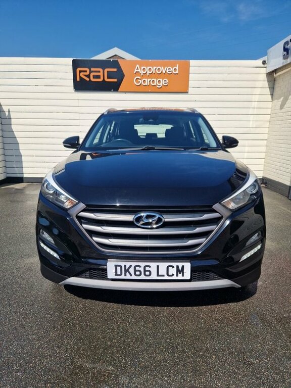 Hyundai Tucson 1.6 Gdi Blue Drive Se Nav Suv Eu DK66LCM Black #2