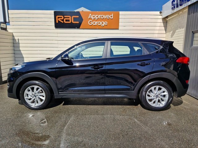Hyundai Tucson 1.6 Gdi Blue Drive Se Nav Suv Eu DK66LCM Black #5