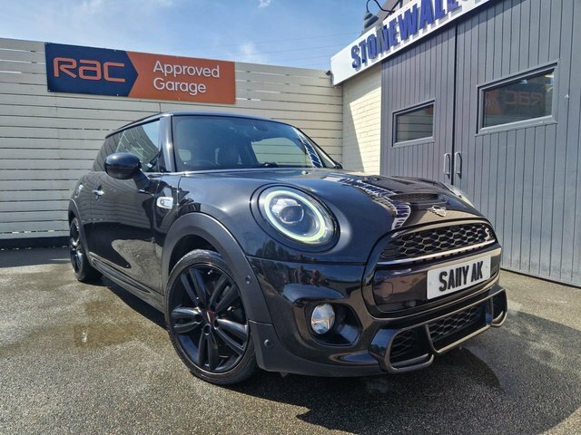 Mini Hatch 2.0 Cooper S Hatchback Steptronic Euro Black