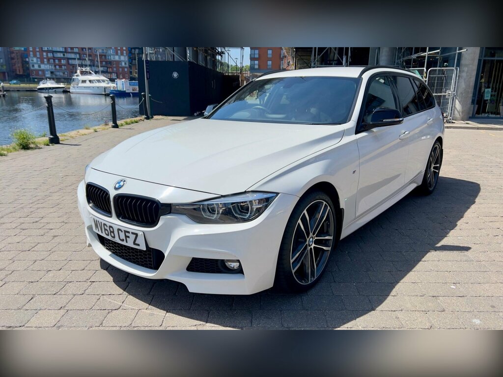 BMW 3 Series 2.0 320I M Sport Shadow Edition Touring MV68CFZ White #4