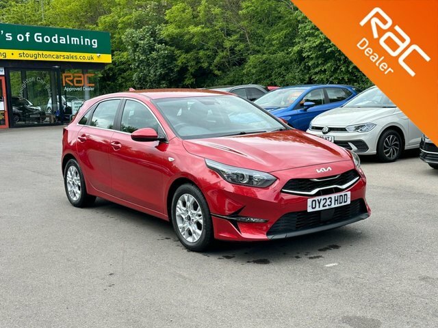 Kia Ceed 1.5 T-gdi 2 Hatchback Red