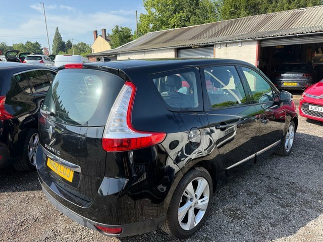 Renault Grand Scenic 1.6 Vvt Dynamique Tomtom NU62LUJ Black #4