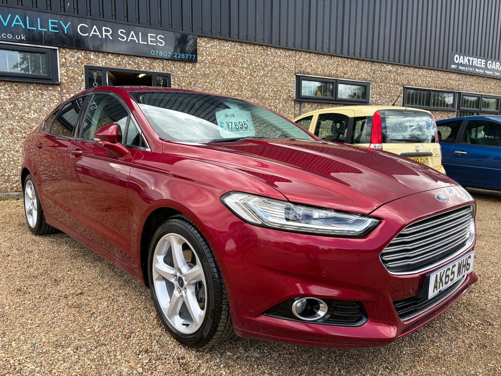 Ford Mondeo 2.0 Tdci Titanium Hatchback Euro Red
