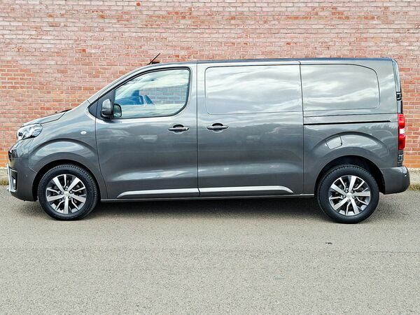 Toyota PROACE 2.0D Design CA21JJL Grey #4