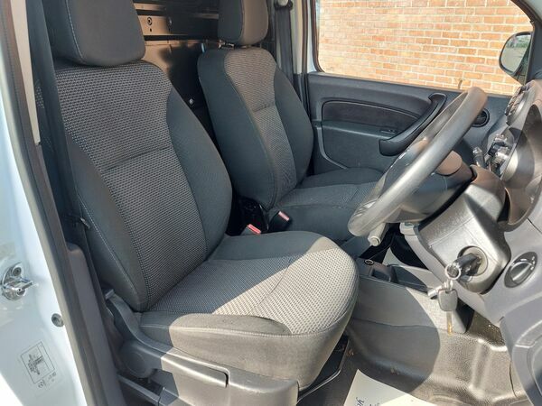 Mercedes-Benz CITAN White #3