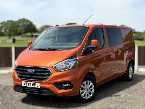 Ford Transit Custom 2.0 300 Limited Orange