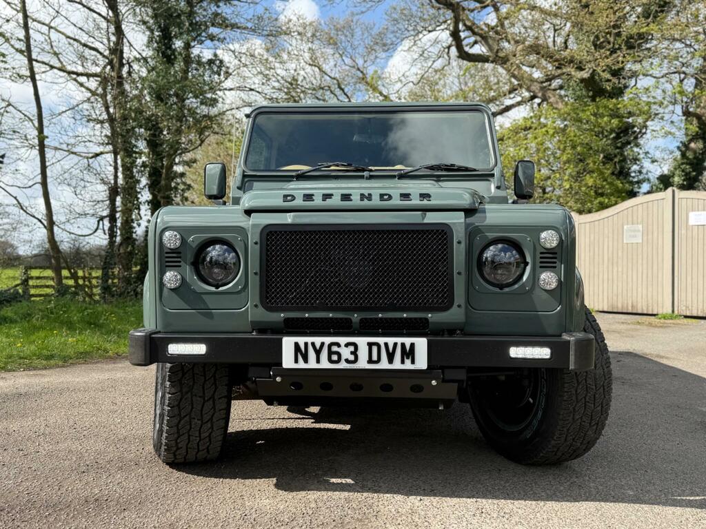 Land Rover Defender 110 2.0 D240 Se 110 Black #10