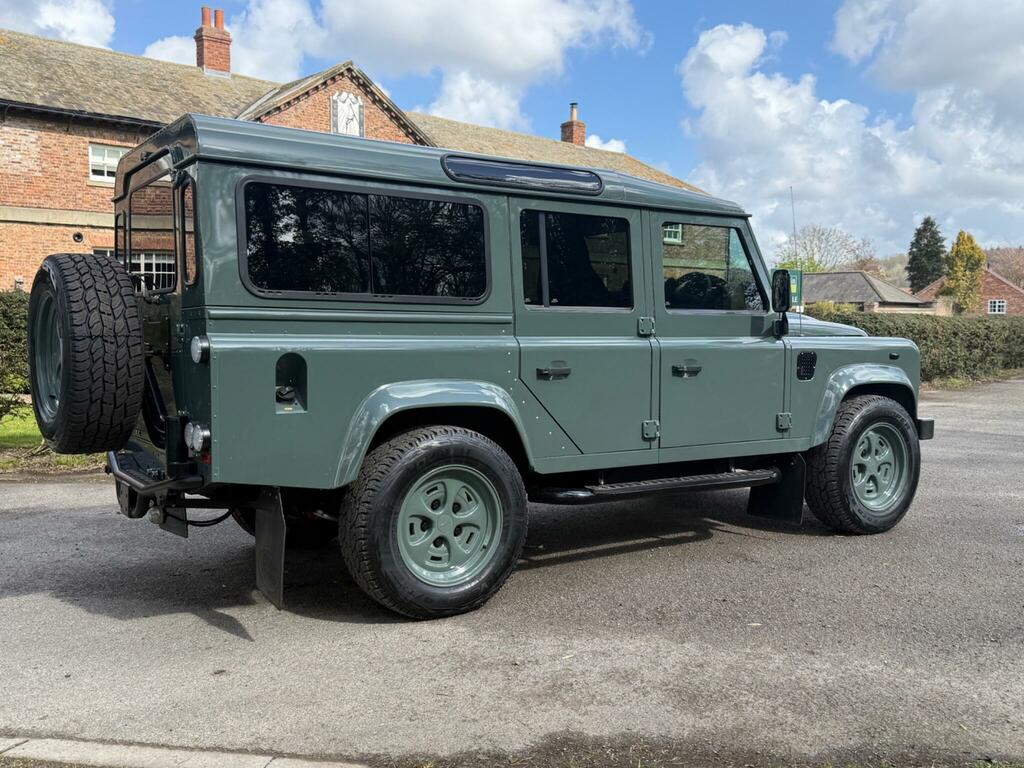 Land Rover Defender 110 2.0 D240 Se 110 Black #68