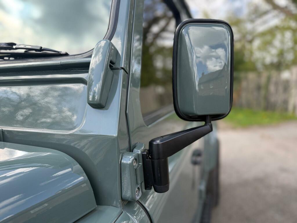 Land Rover Defender 110 2.0 D240 Se 110 Black #48
