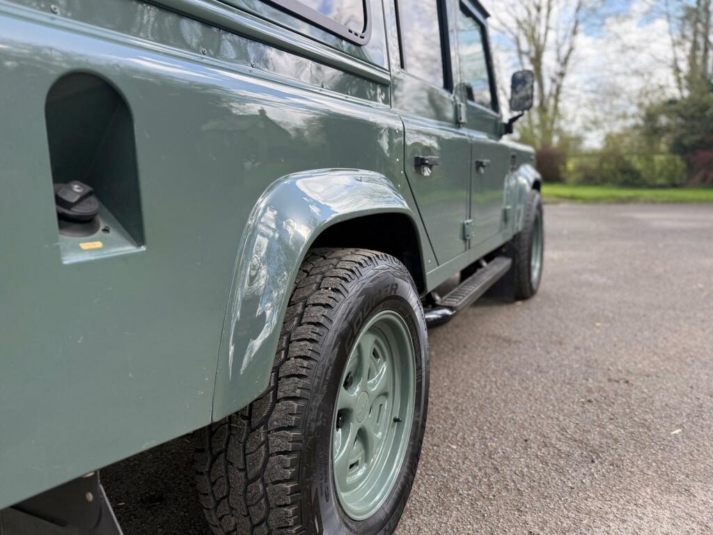 Land Rover Defender 110 2.0 D240 Se 110 Black #65