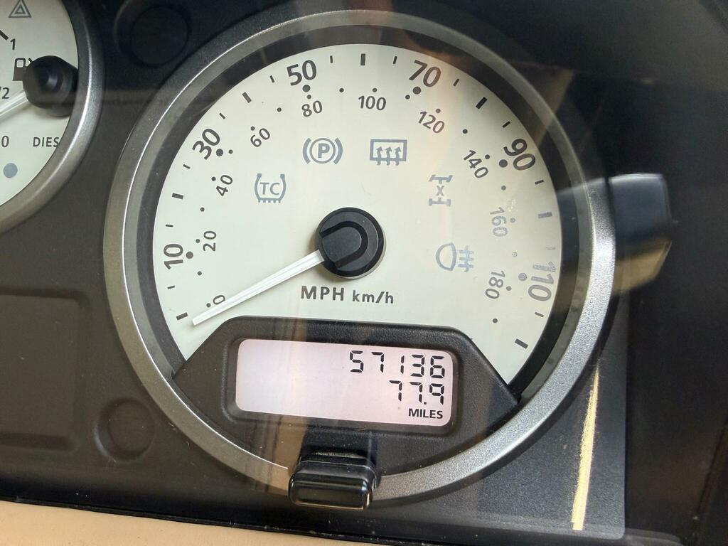 Land Rover Defender 110 2.0 D240 Se 110 Black #29