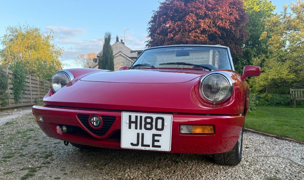 Alfa Romeo Spider 2.0 Mot O5 02 2027 Black #2