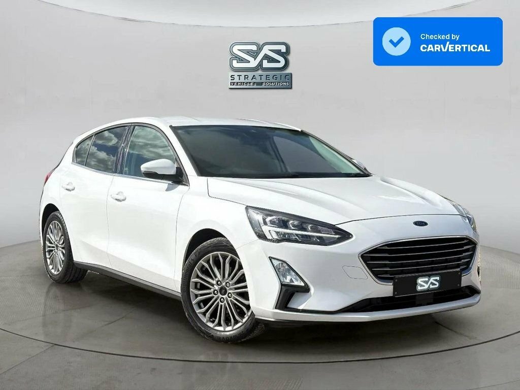 Ford Focus 1L Titanium X White