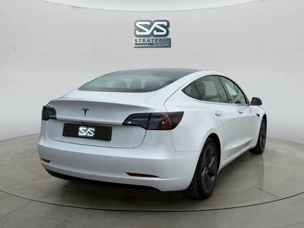 Tesla Model 3 Saloon SN70WOJ White #4