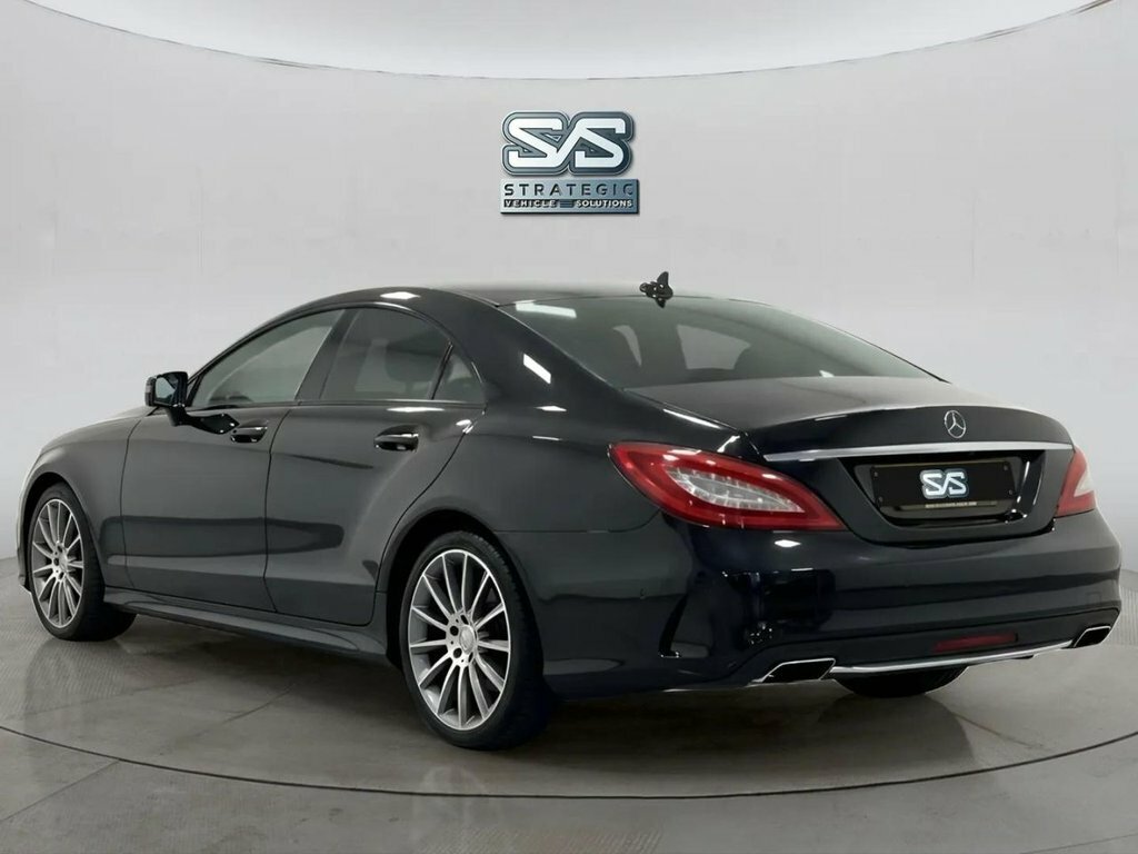 Mercedes-Benz CLS 2.1L Amg Line Black #3