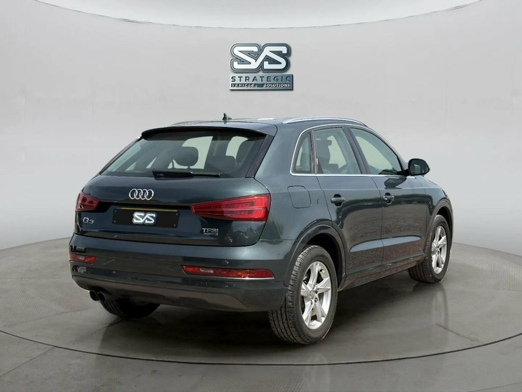 Audi Q3 2L Sport Green #4
